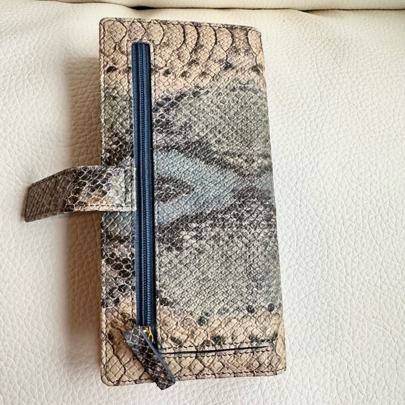 LODIS Leather Clutch Wallet NEW, Snakeskin Embossed Leather - Picture 4 of 12